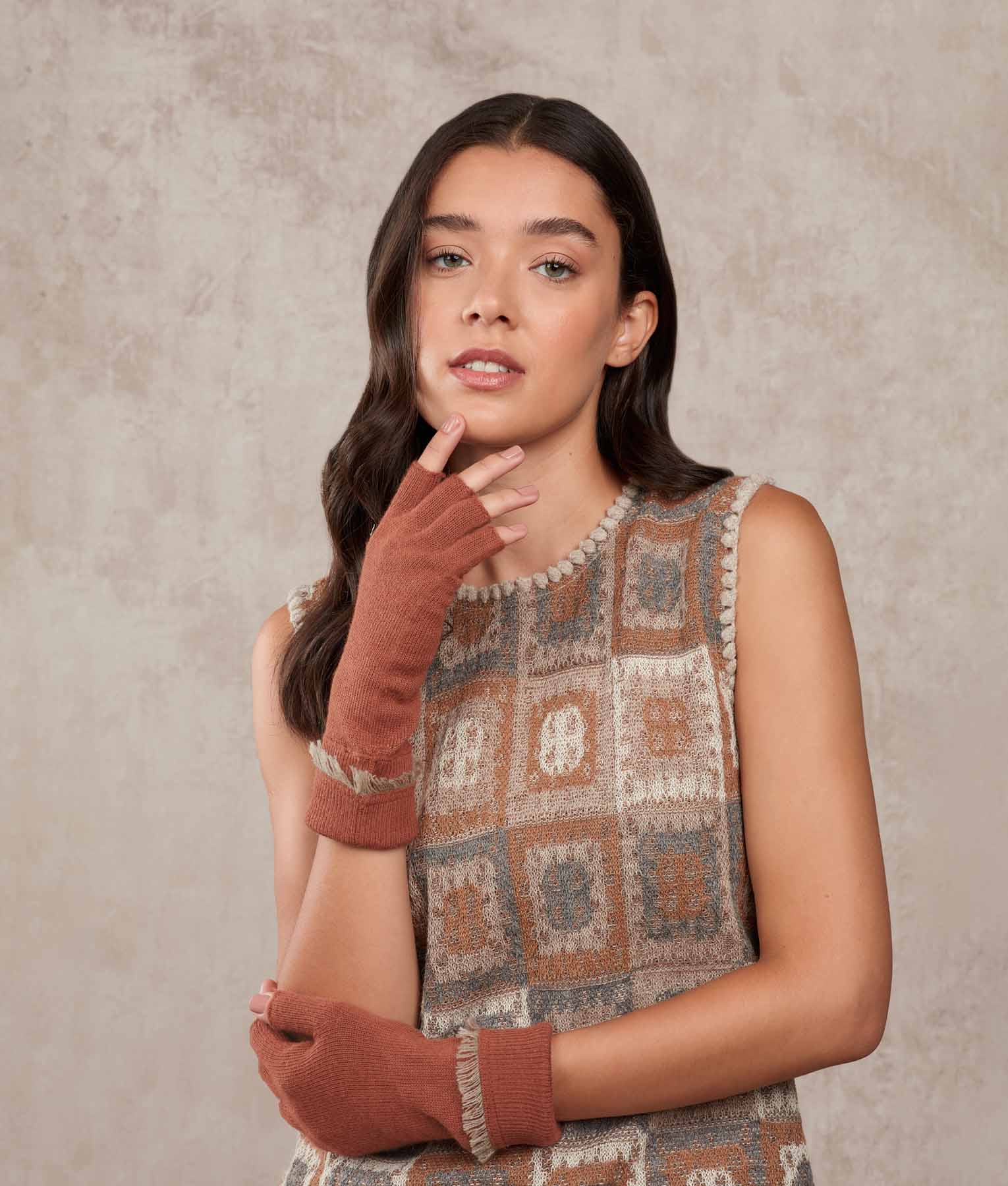 Guantes con flecos
