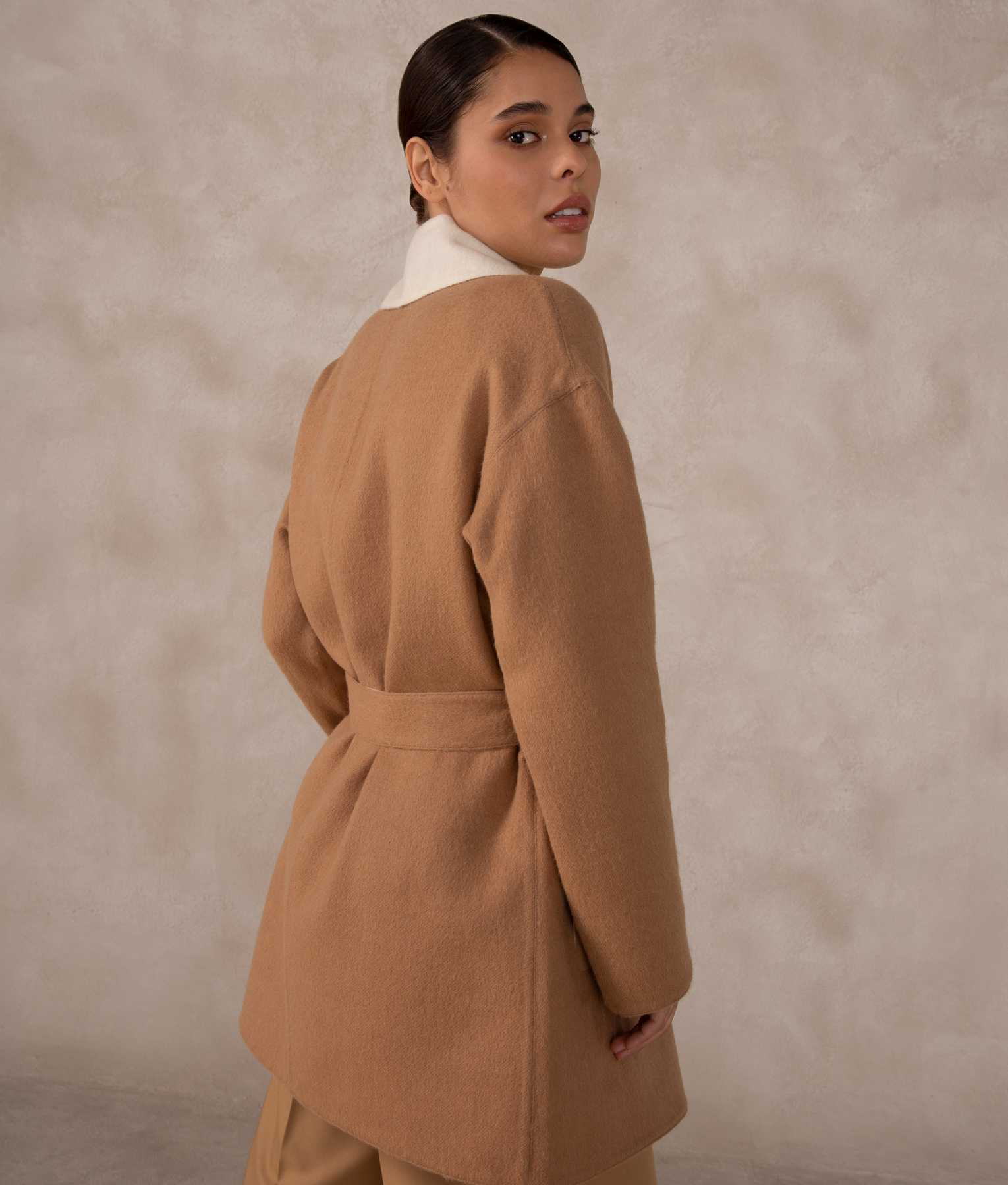 Abrigo Wrap Reversible - Blanco antiguo y Caramelo