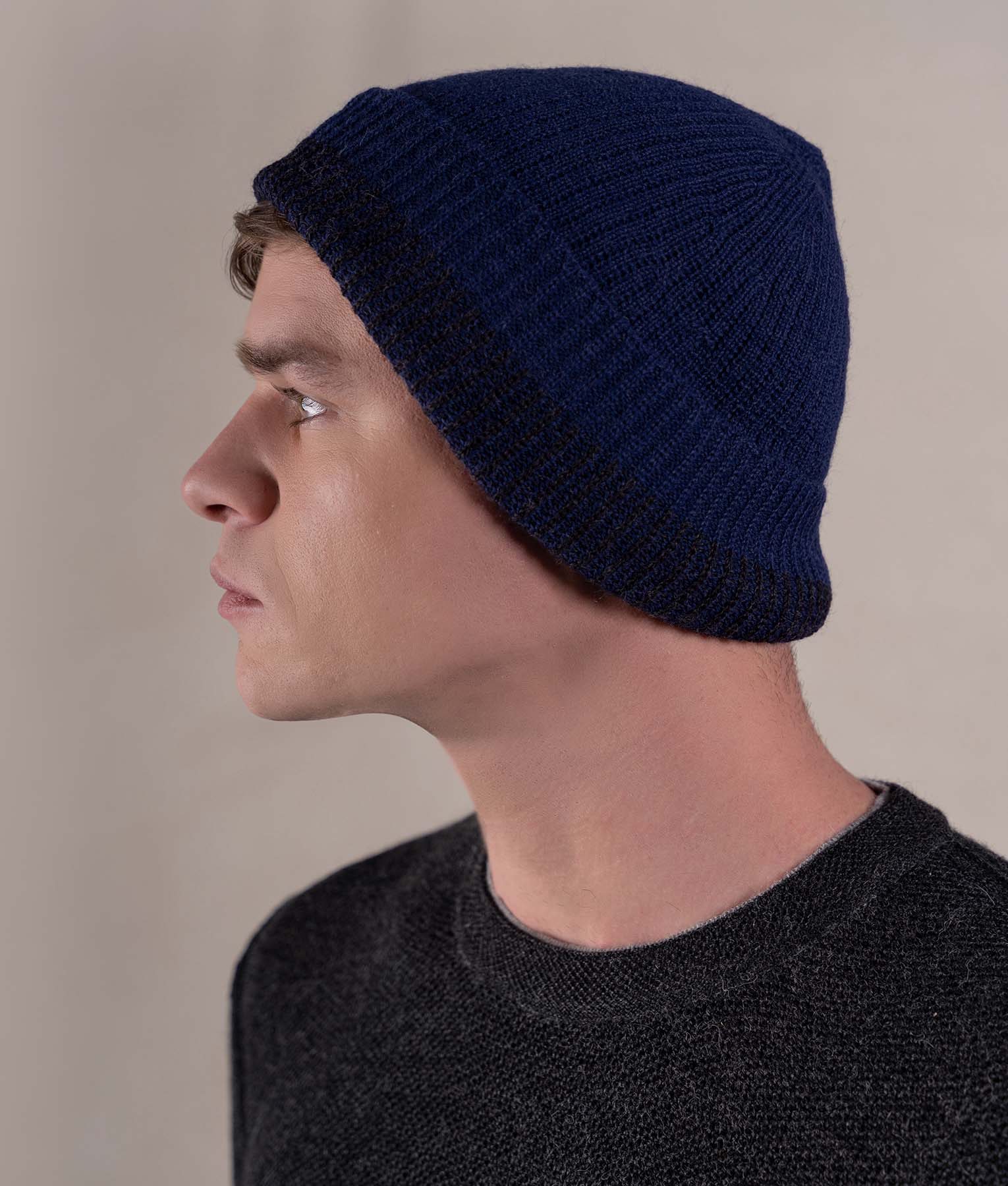 Gorro Reversible - Azul Marino Con Borde Negro Jaspeado