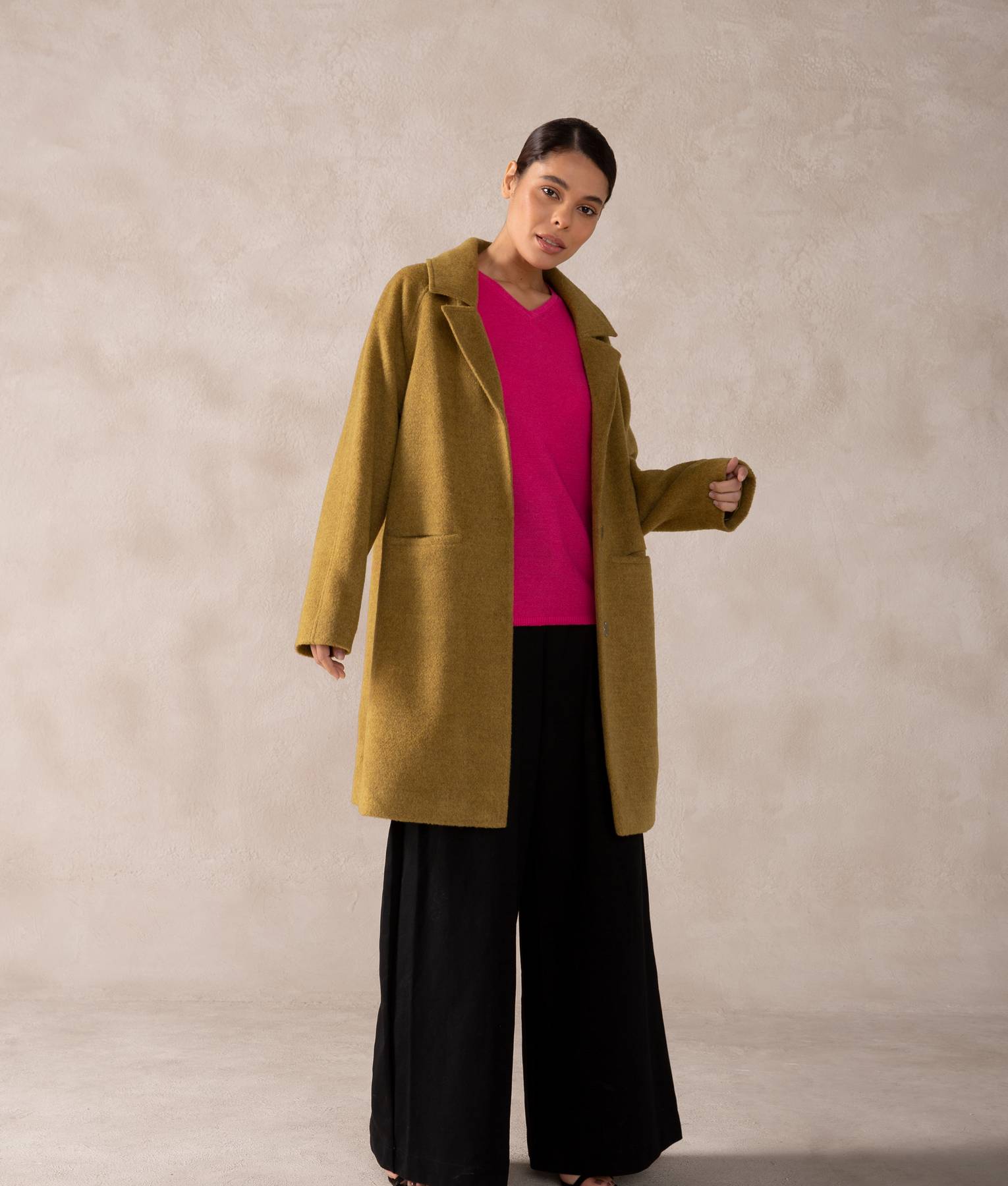 Abrigo Largo Curved Yoke