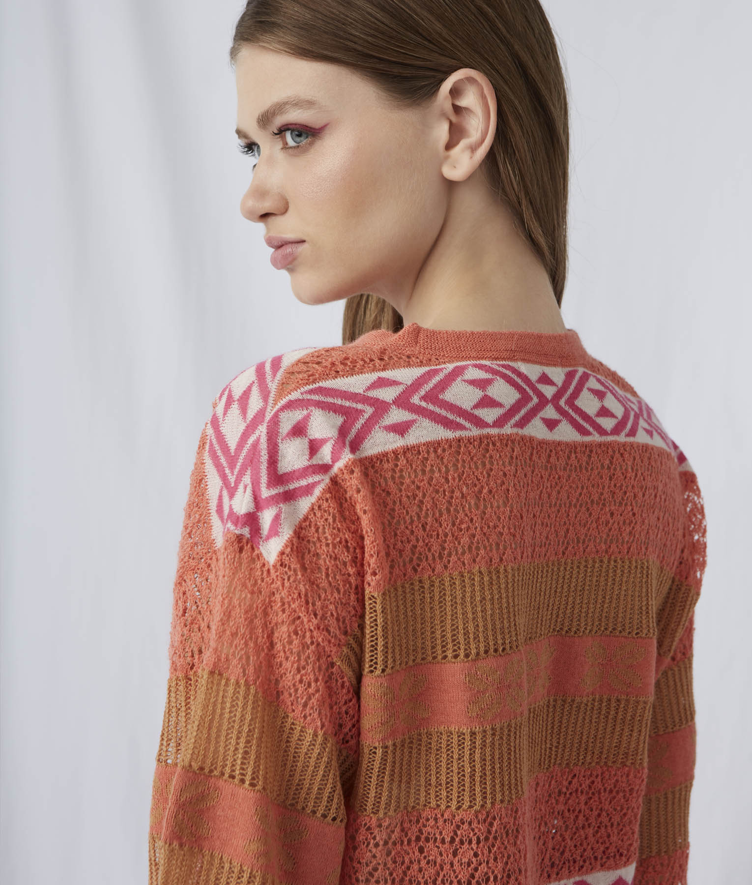 Chompa Lace & Jacquard