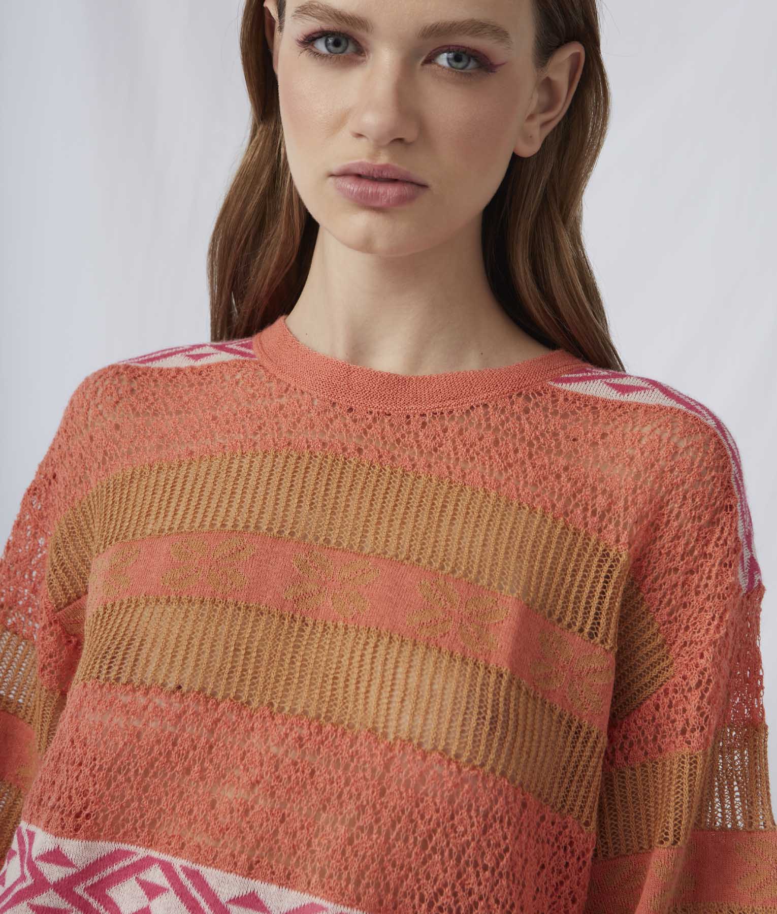 Chompa Lace & Jacquard