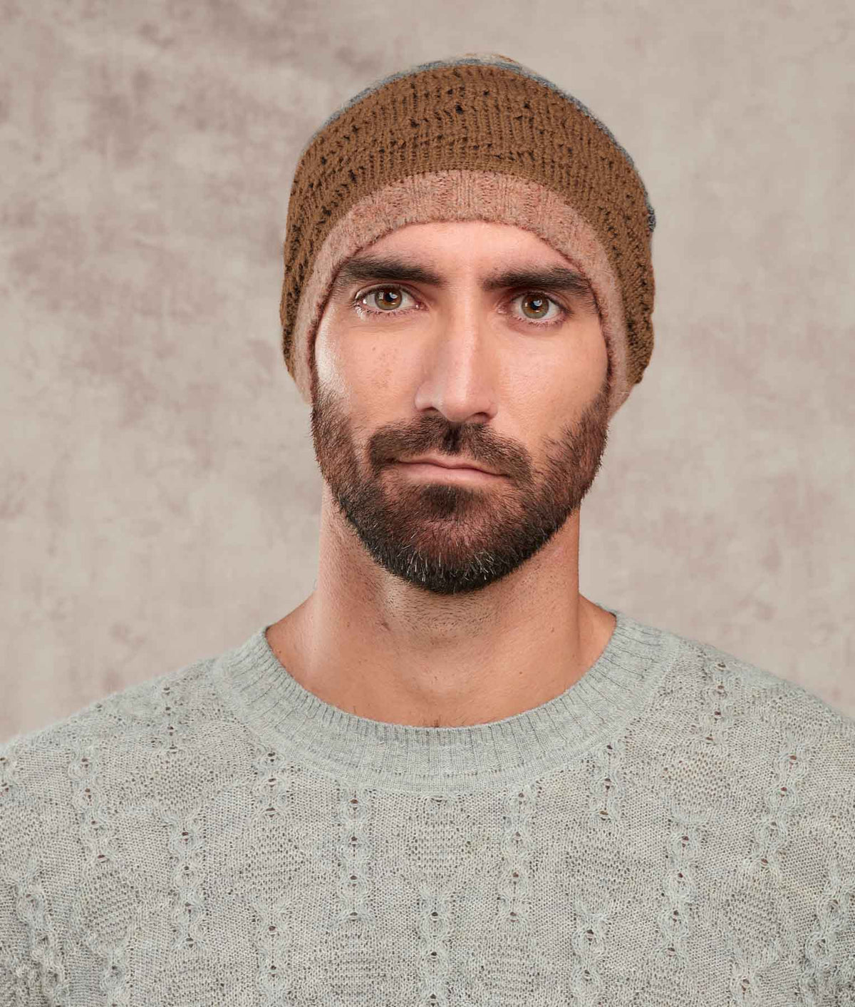 Muestra Gorro - Coco Tostado Y Gris Acero