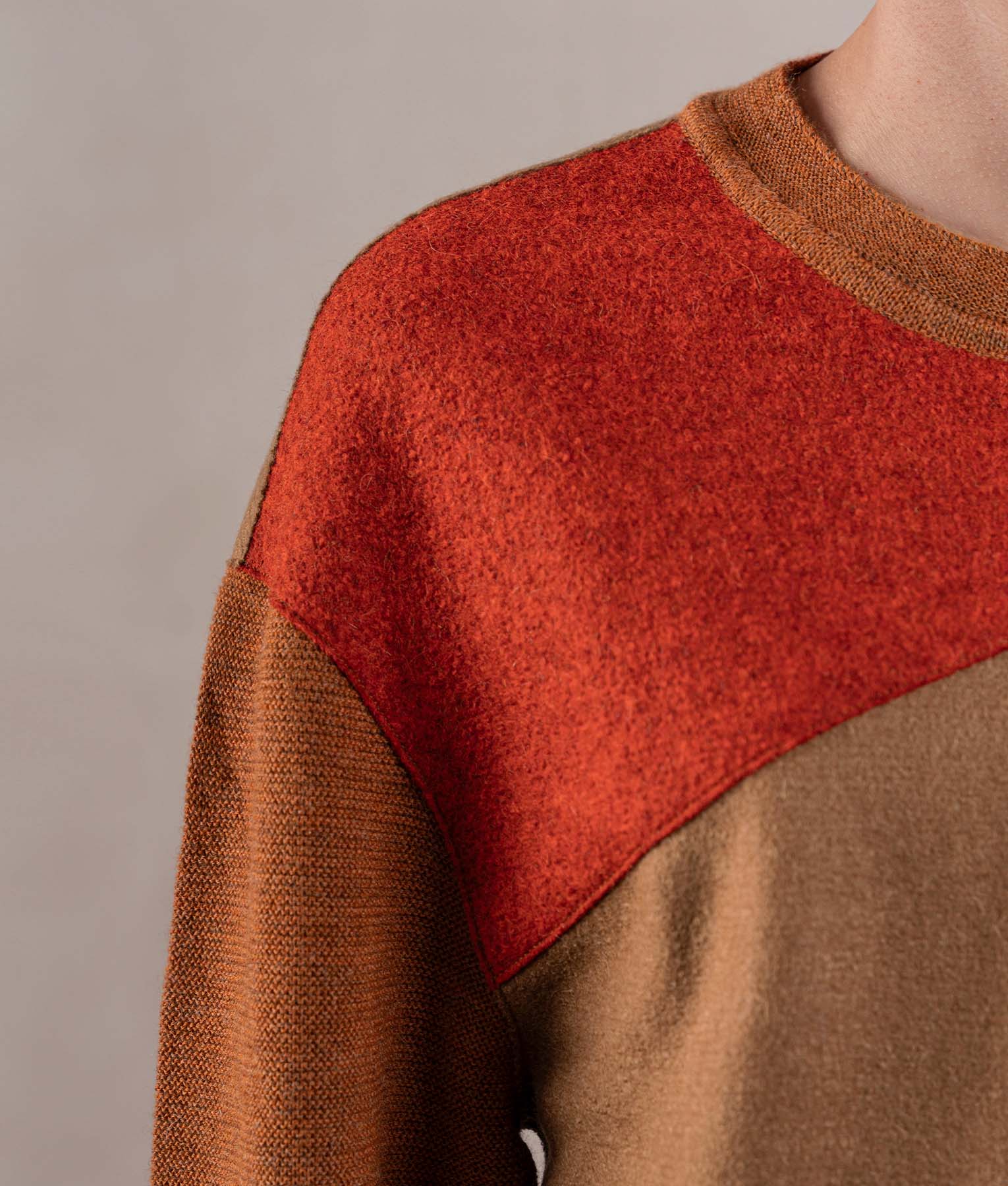 Chompa Cuello Redondo - Rojo Ladrillo Y Marrón Arcilla