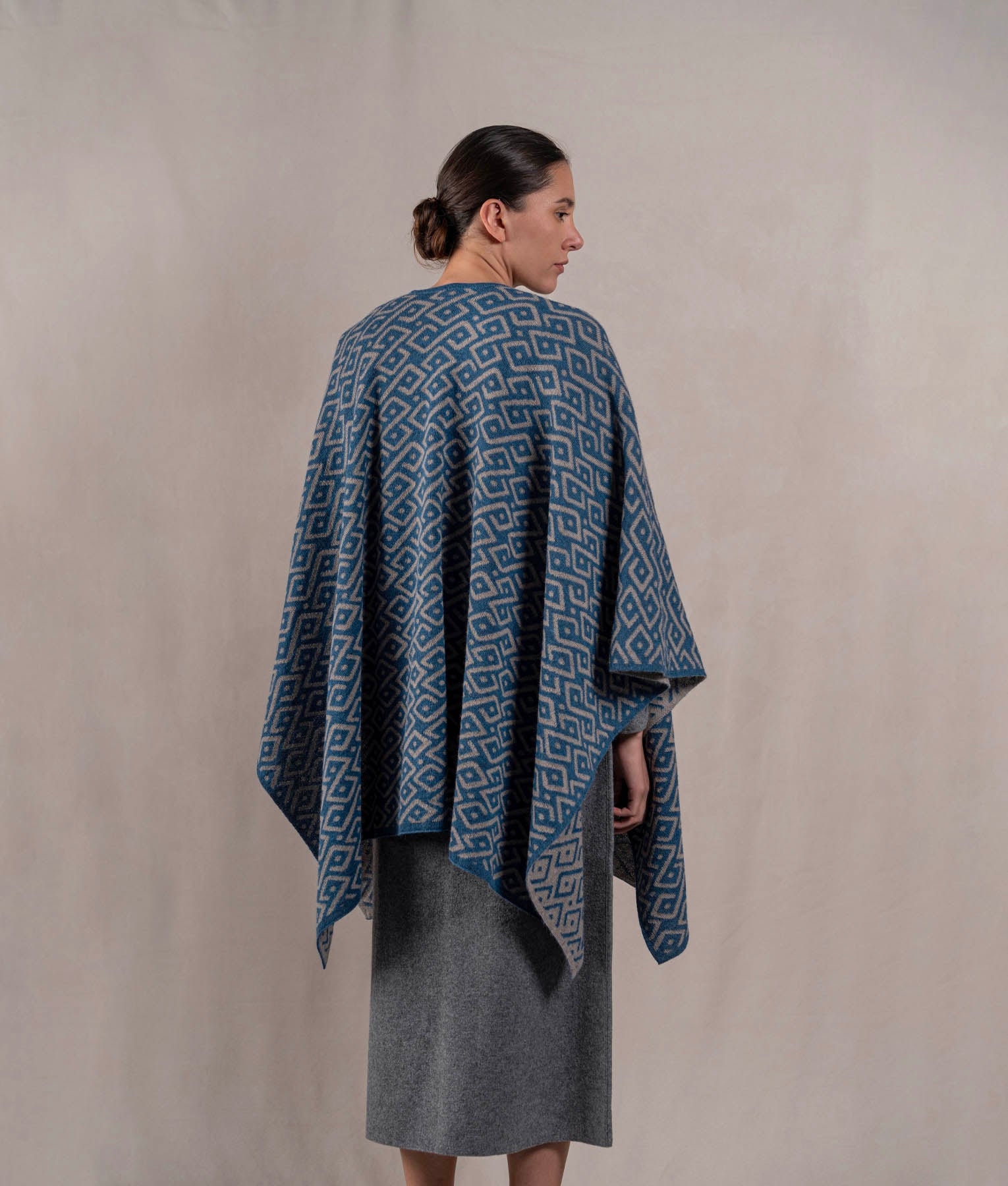 Capa Gala - Azul Petróleo Y Gris Claro