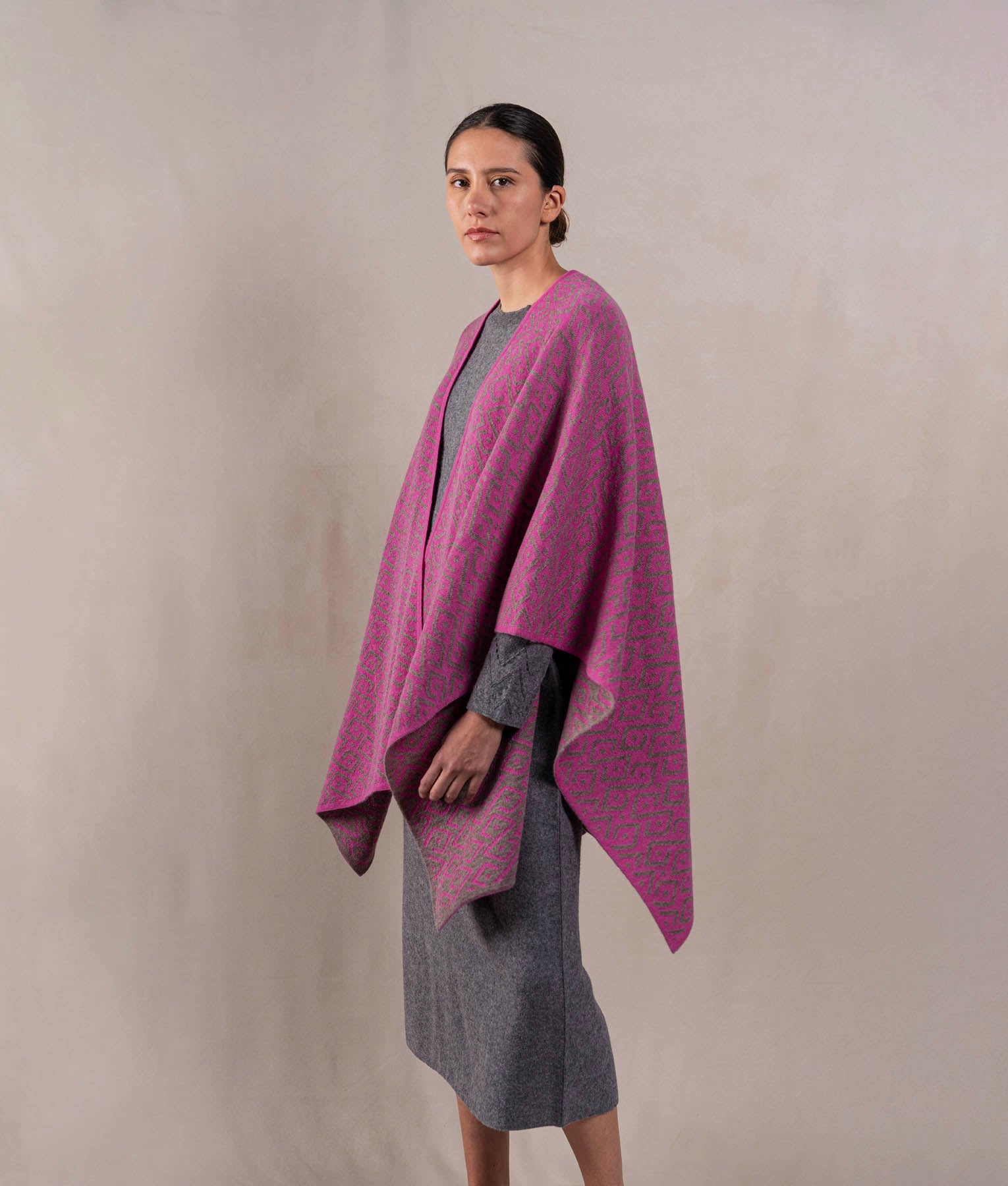 Capa Gala - Gris Medio Y Fucsia Intenso