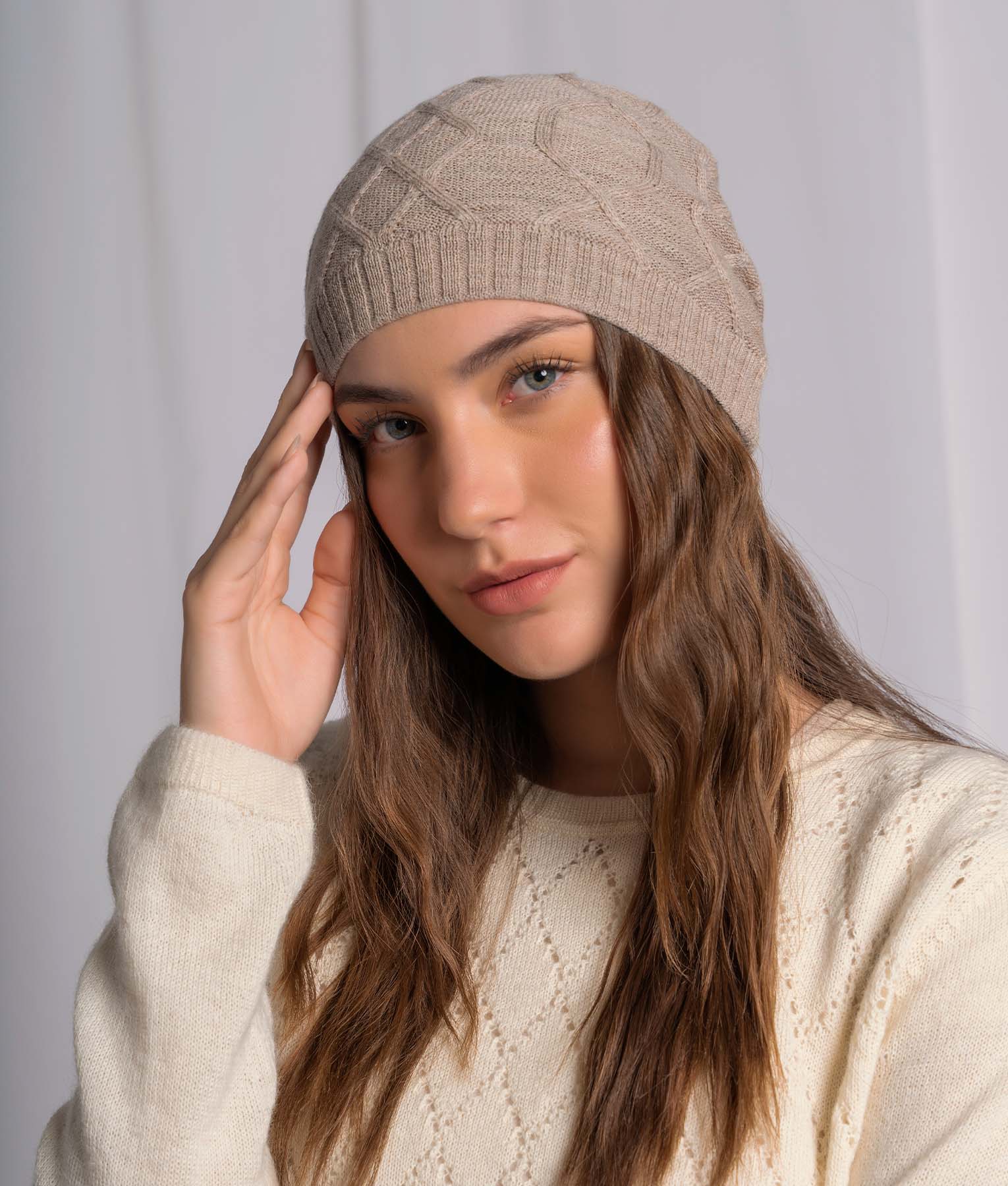 Gorro Trenzas Con Pompom