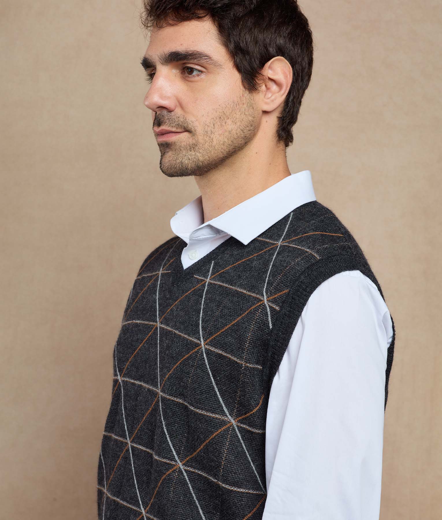 Chaleco Bordado Cuello V