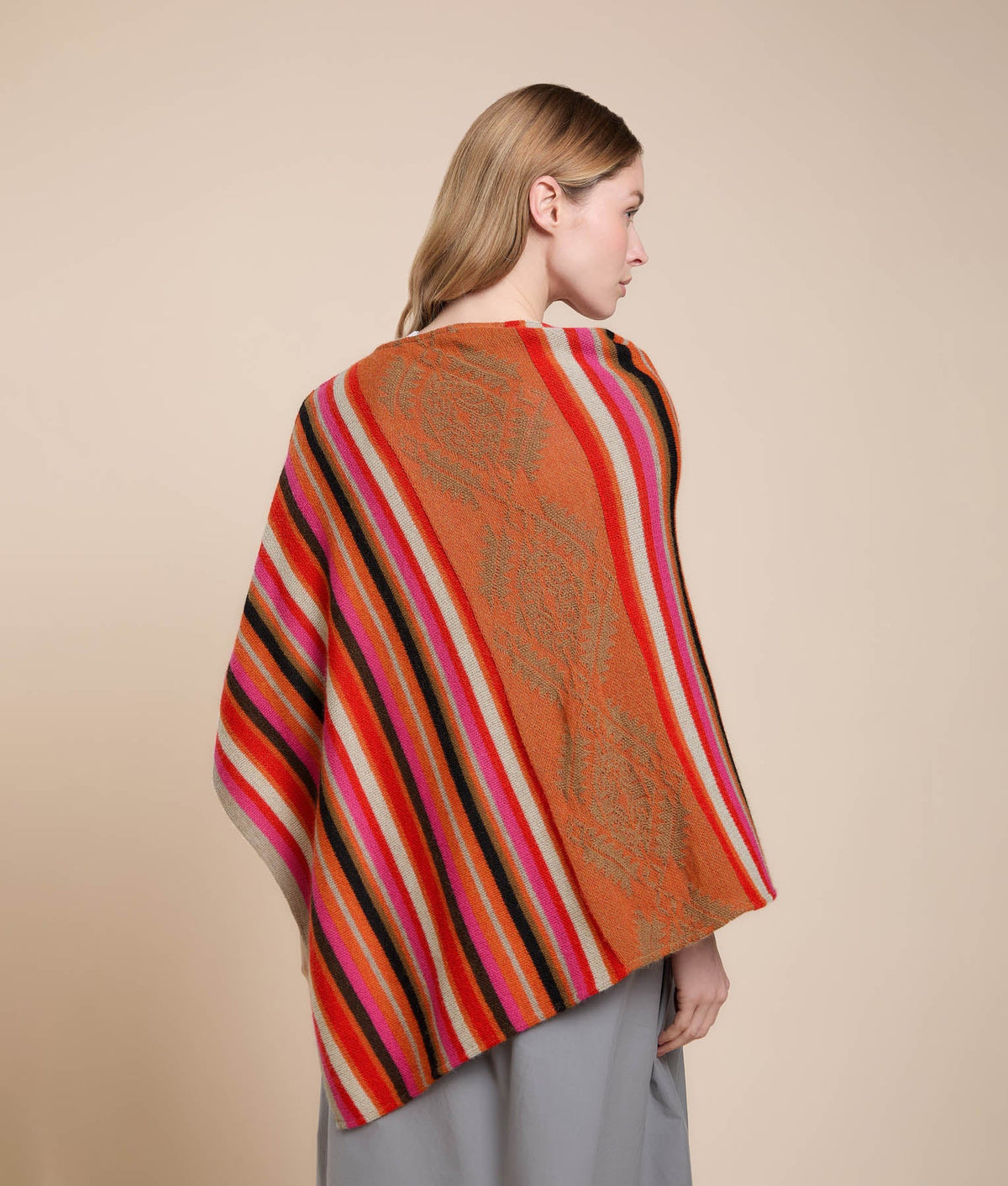 Poncho Jacquard de Líneas