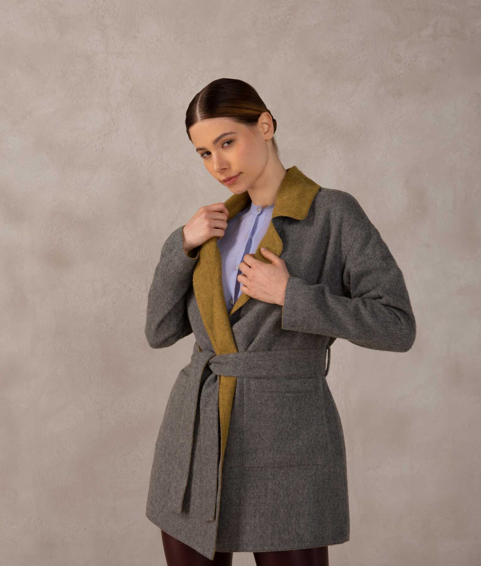 Abrigo Wrap Reversible - gadget gris y olivenita