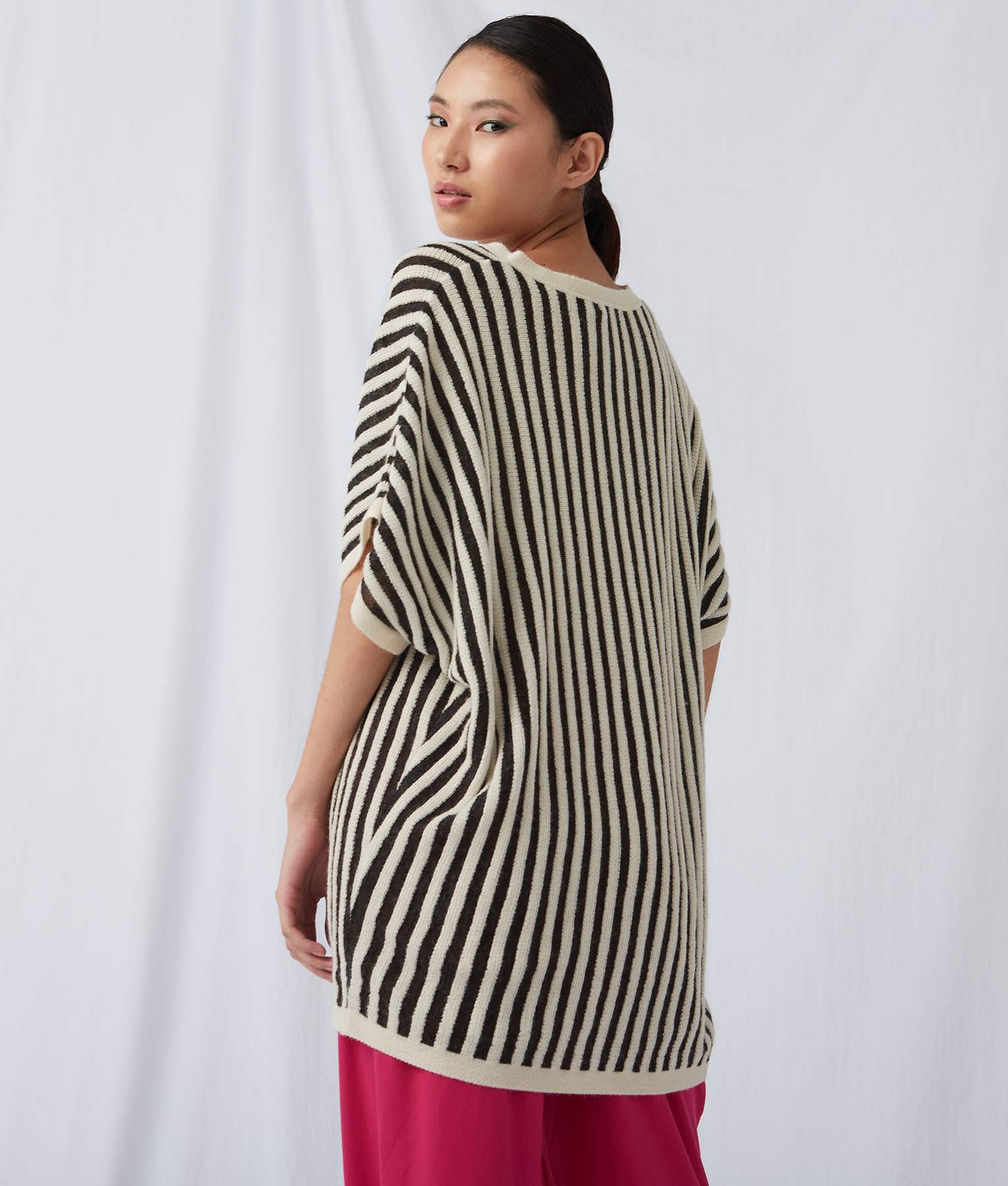 Poncho Las Rayas - Blanco Invierno Y Negro
