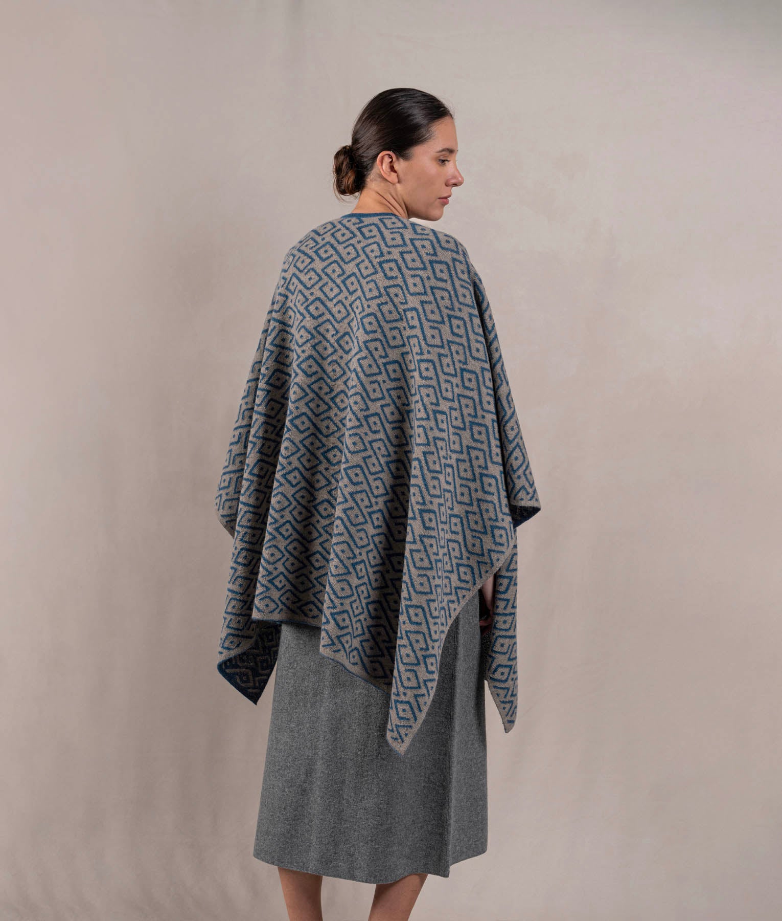 Capa Gala - Azul Petróleo Y Gris Claro