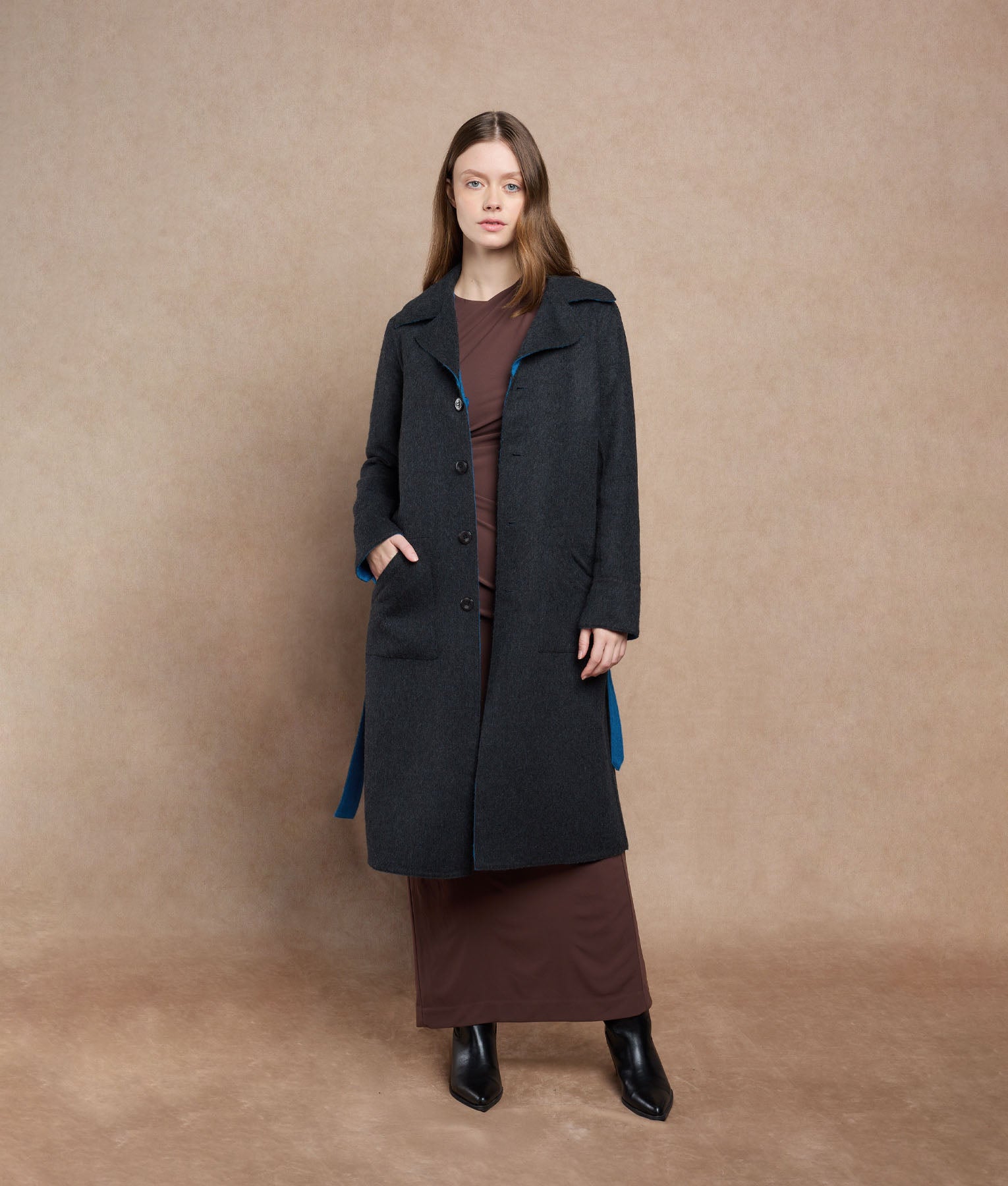 Abrigo Oversize Reversible Con Cinturón - Azul Petróleo Y Gris Oscuro