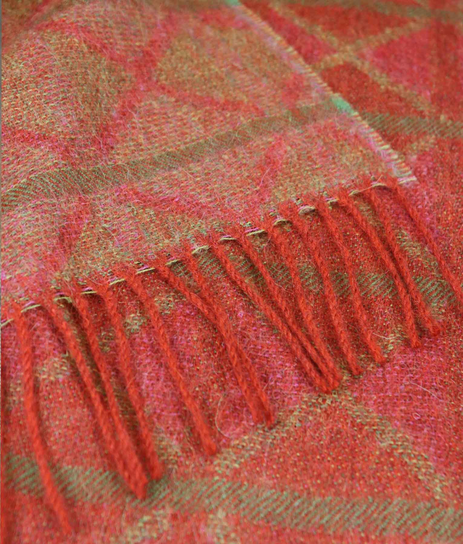 Manta Jacquard Tachada - Rojo Aurora Y Higo De Verano