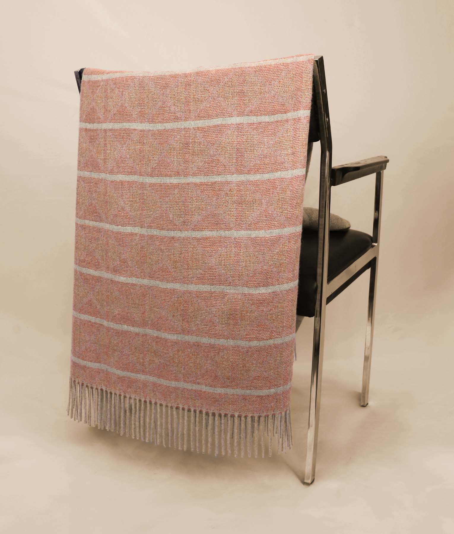 Manta Jacquard Tachada - Arcilla Del Cañon Y Almendra Glaseada