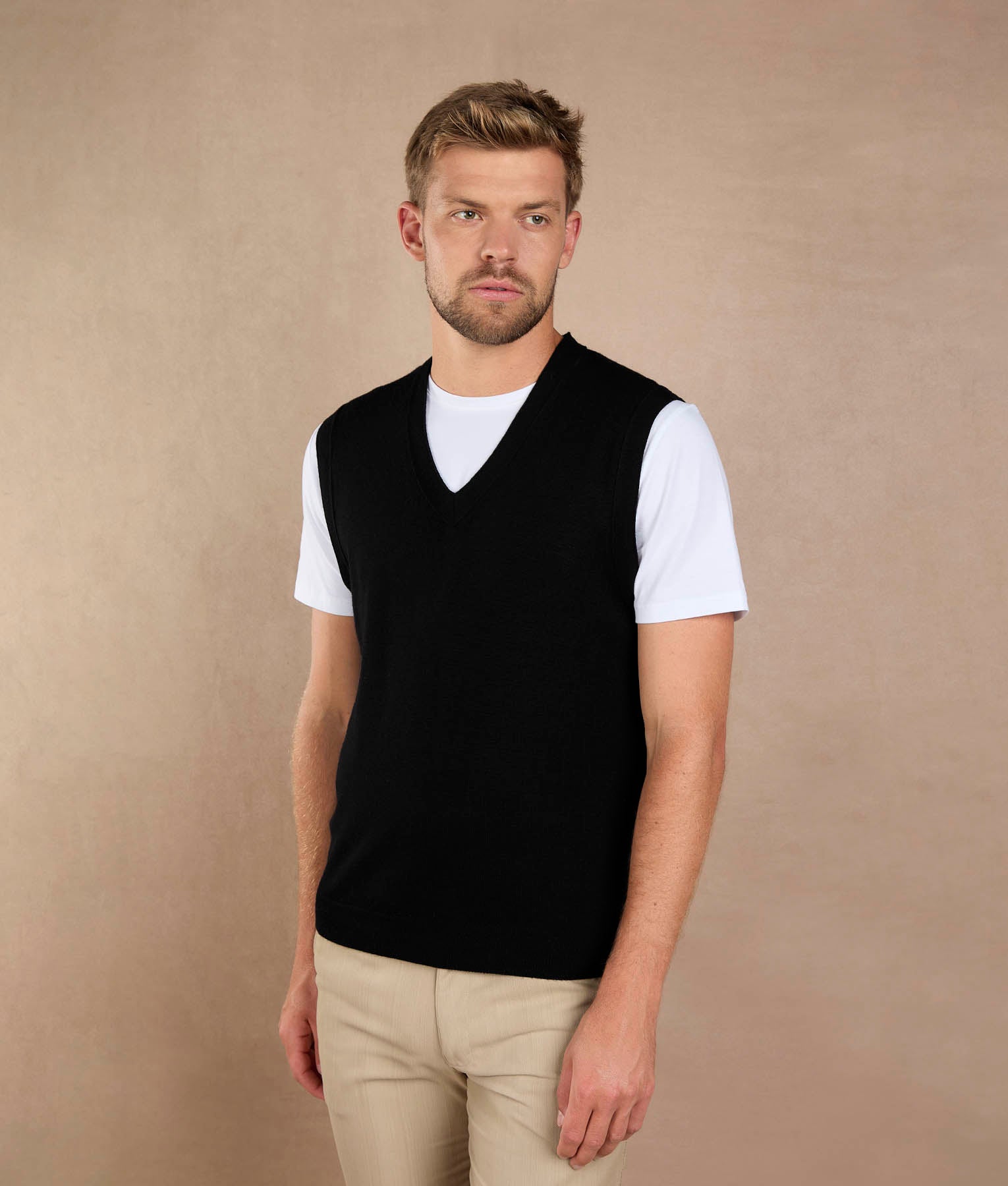 Chaleco Clásico Con Cuello V - Negro